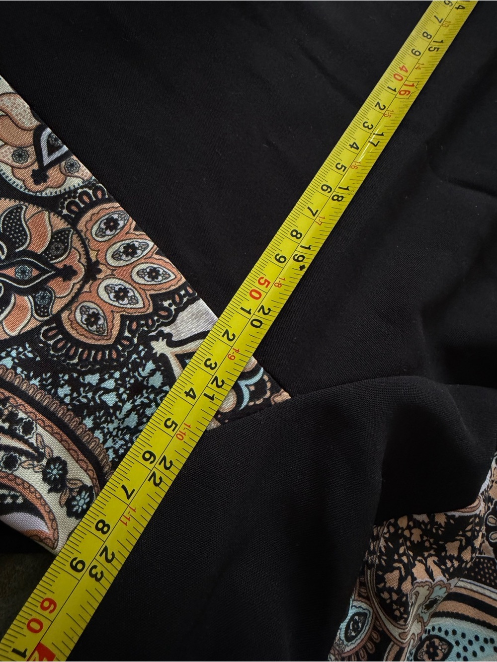 Abaya Elegant Black Maxi Dress with Paisley Panels and Tassel Trim - Picture 5 of 6